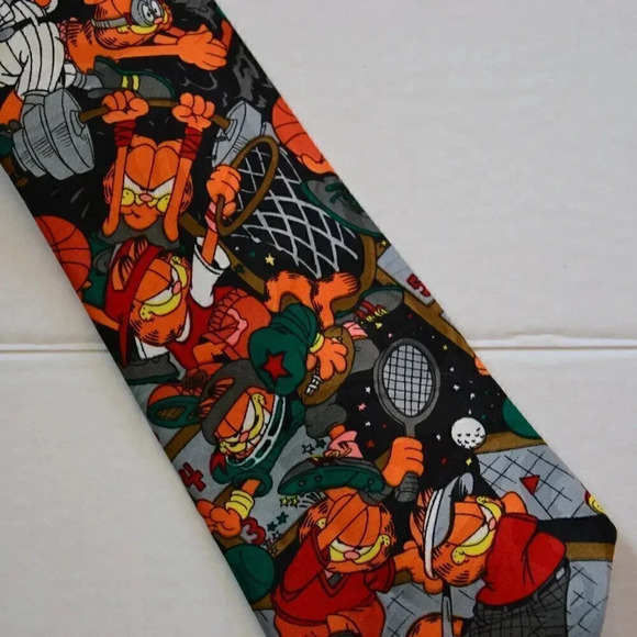Host Pick!  Vtg Garfield Sports Tie - Picture 1 of 6
